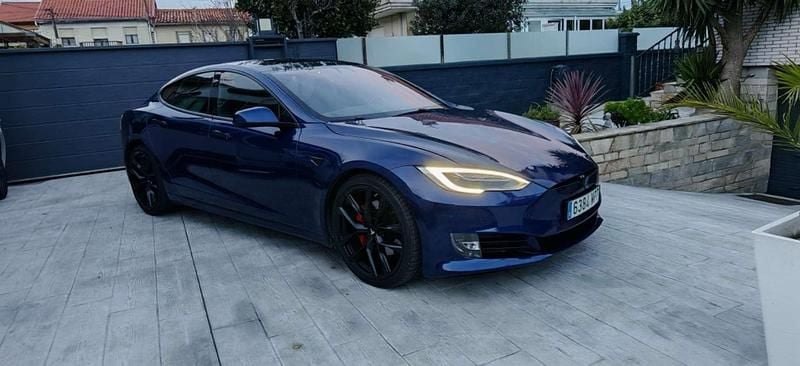 Usado Tesla Model S Long Range AWD 450 kW (613 CV) 2019 Azul Utilitario