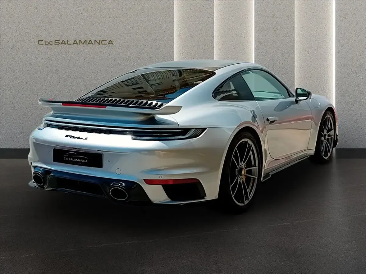 Usado Porsche 911 Turbo S 650 CV (478 kW) 2021 Plata metalizado Coupe