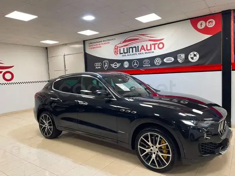 Usado Maserati Levante 430 CV (316 kW) 2017 Negro SUV