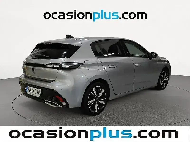 Usado Peugeot 308 Allure 130 CV (95 kW) 2022 Gris / plata Berlina