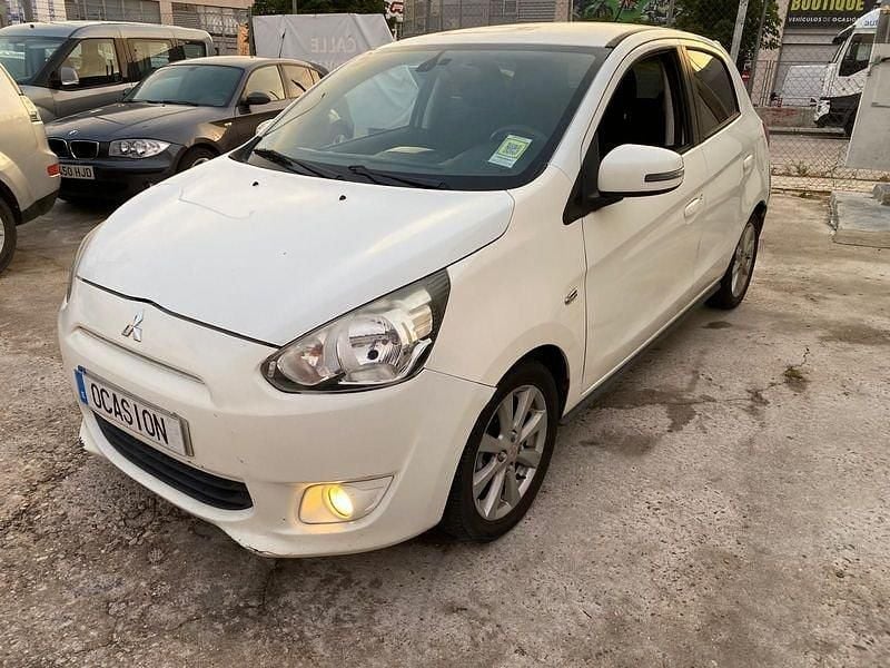 Usado Mitsubishi Space Star Motion 80 CV (58 kW) 2015 Blanco
