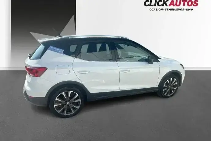 Usado Seat Arona FR 115 CV (84 kW) 2025 SUV