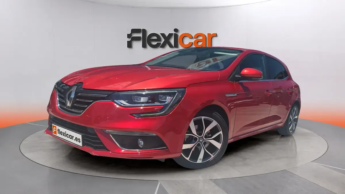 Usado Renault Mégane IV Bose Edition 110 CV (80 kW) 2016 Rojo Berlina