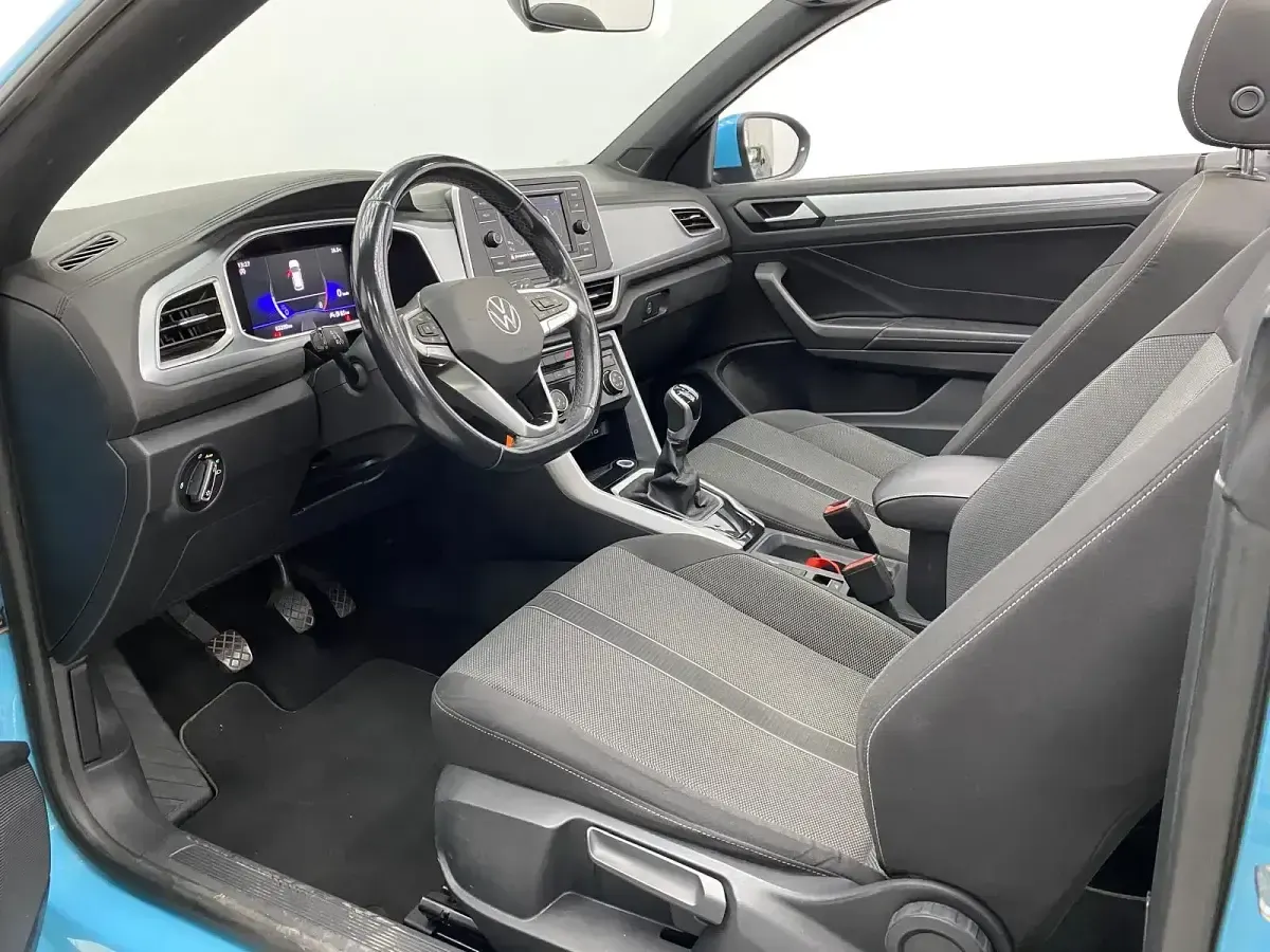 Usado VW T-Roc Life 150 CV (110 kW) 2023 Azul SUV