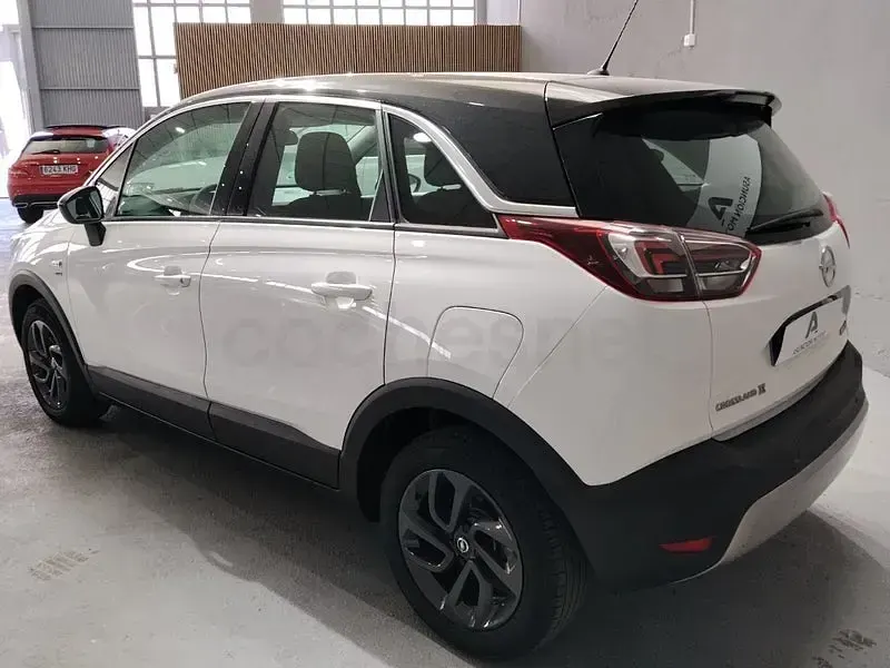 Usado Opel Crossland X Innovation 102 CV (75 kW) 2019 Blanco SUV