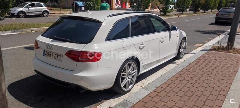 Usado Audi A4 211 CV (155 kW) 2009 Blanco Familiar