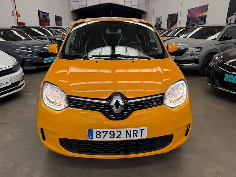 Usado Renault Twingo Intens 75 CV (55 kW) 2019 Naranja Utilitario
