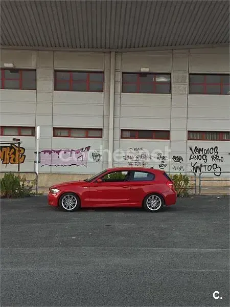 Usado BMW 116 122 CV (89 kW) 2008 Rojo Utilitario