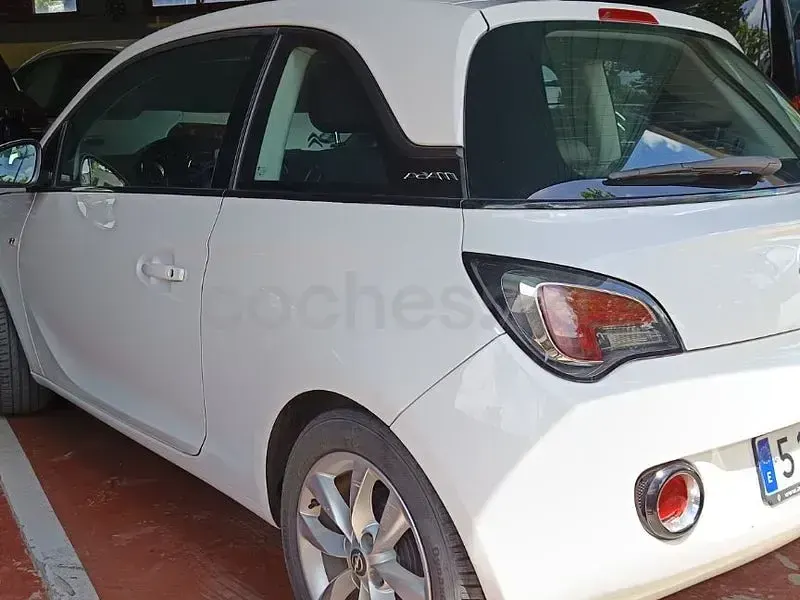 Usado Opel Adam Unlimited 87 CV (63 kW) 2017 Blanco Utilitario