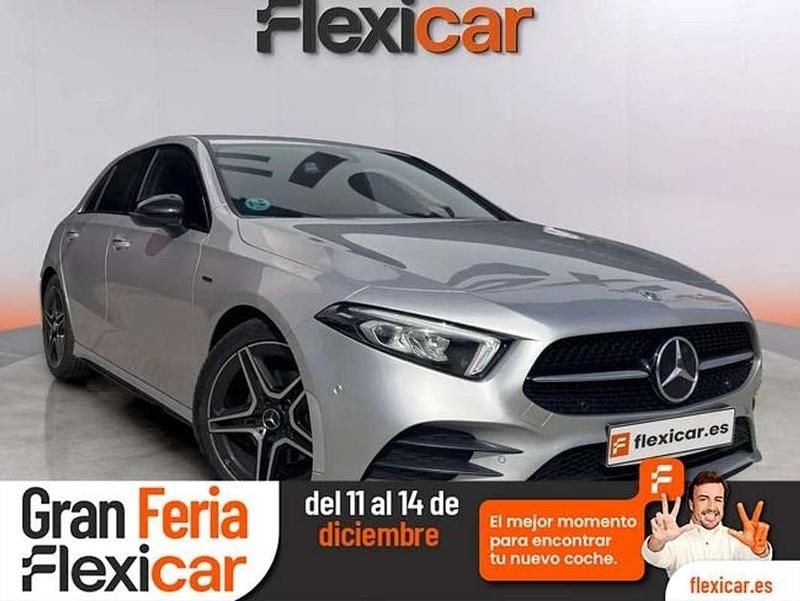 Gris Usado 2022 Mercedes A200 Utilitario | 26.490 € (Precio justo) - Imagen 1/4