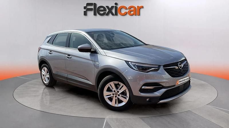 Usado Opel Grandland X Edition 131 CV (96 kW) 2021 Gris SUV