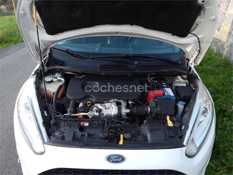 Usado Ford Fiesta ST-Line 95 CV (69 kW) 2017 Blanco Berlina