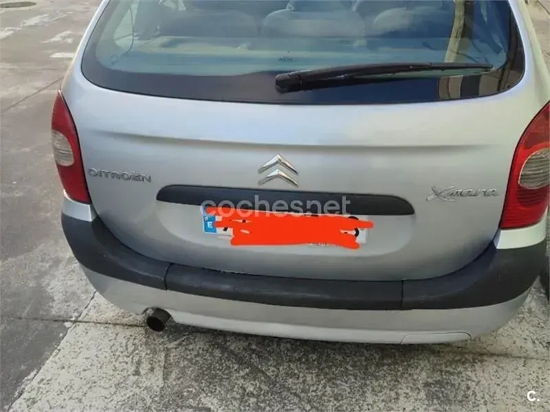 Usado Citroën Xsara Picasso Exclusive 92 CV (67 kW) 2006 Gris / plata Monovolumen
