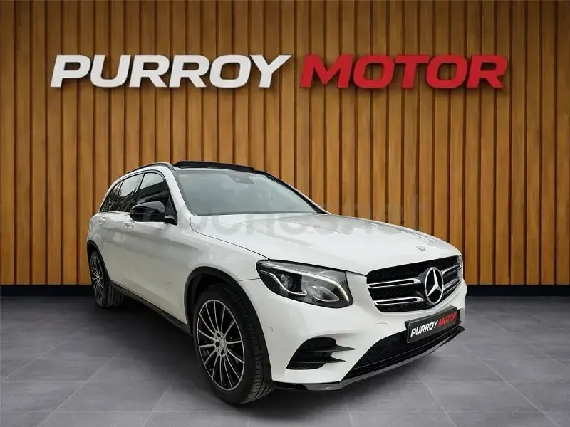 Usado Mercedes GLC250 AMG line 204 CV (150 kW) 2016 Blanco SUV