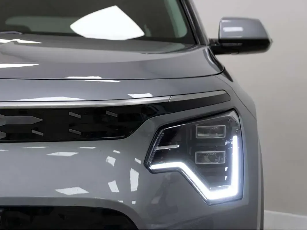 Usado Kia e-Niro 150 kW (204 CV) 2024 Gris SUV