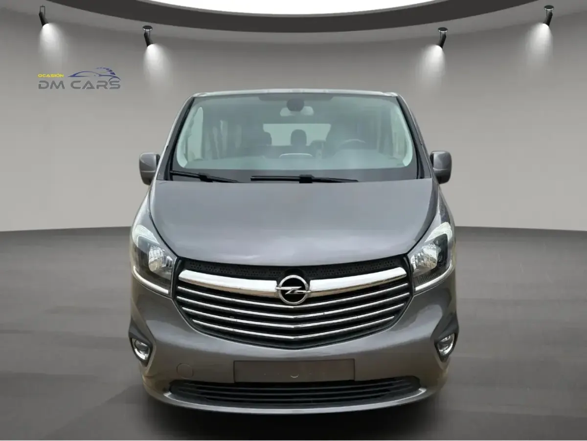 Usado Opel Vivaro 145 CV (106 kW) 2017 Gris / plata Monovolumen