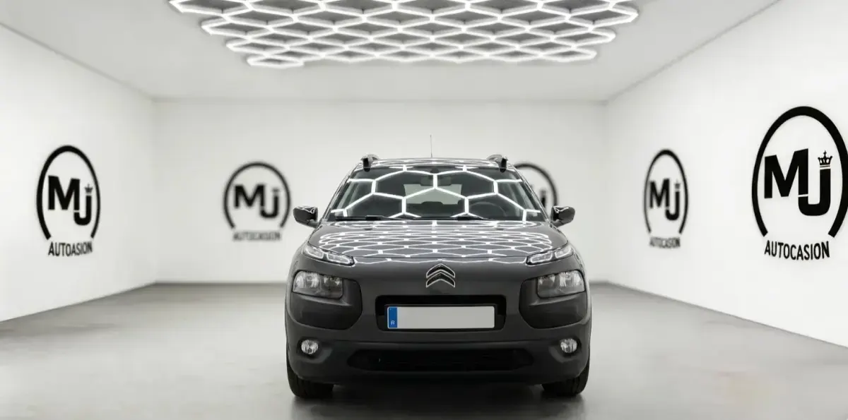 Usado Citroën C4 Cactus Feel 100 CV (73 kW) 2016 Negro Utilitario