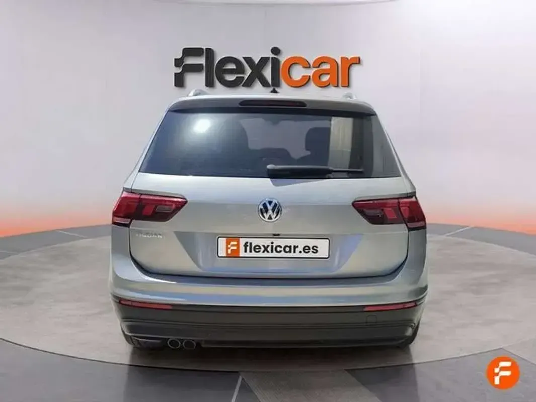Usado VW Tiguan Advance 150 CV (110 kW) 2020 Gris SUV