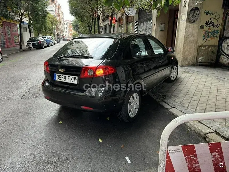 Usado Chevrolet Lacetti SX 109 CV (80 kW) 2007 Negro Berlina