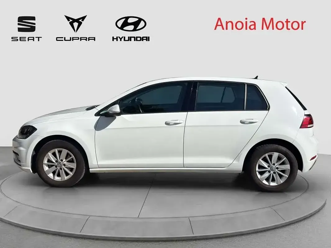 Usado VW Golf VII Advance 116 CV (85 kW) 2019 Blanco Utilitario