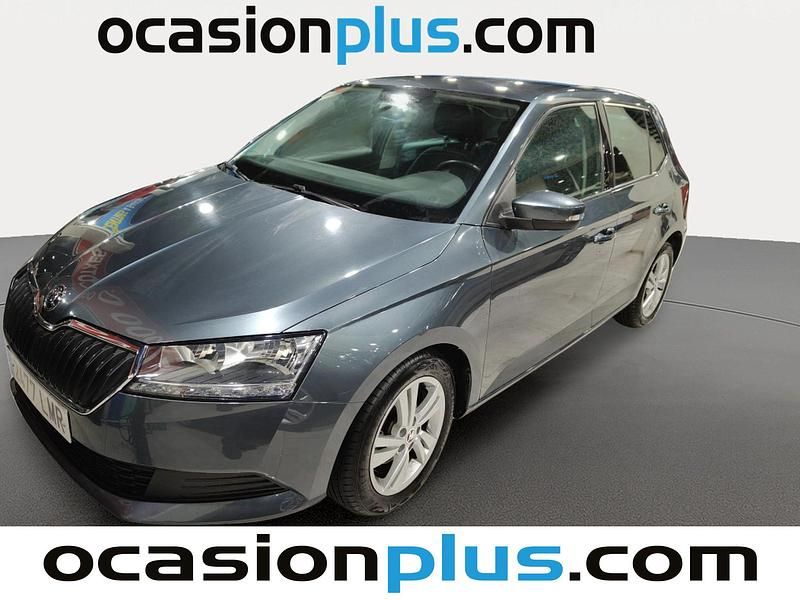 Gris Usado 2021 Skoda Fabia Ambition Utilitario | 10.900 € (Buen precio) - Imagen 1/4