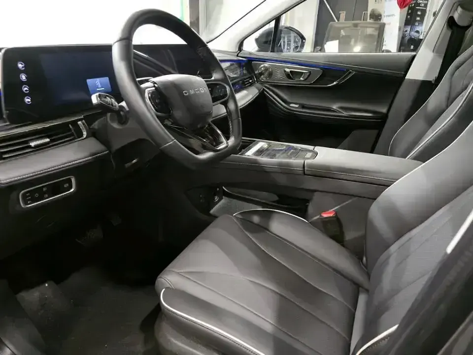 Usado Omoda 5 147 CV (108 kW) 2025 Gris / plata SUV