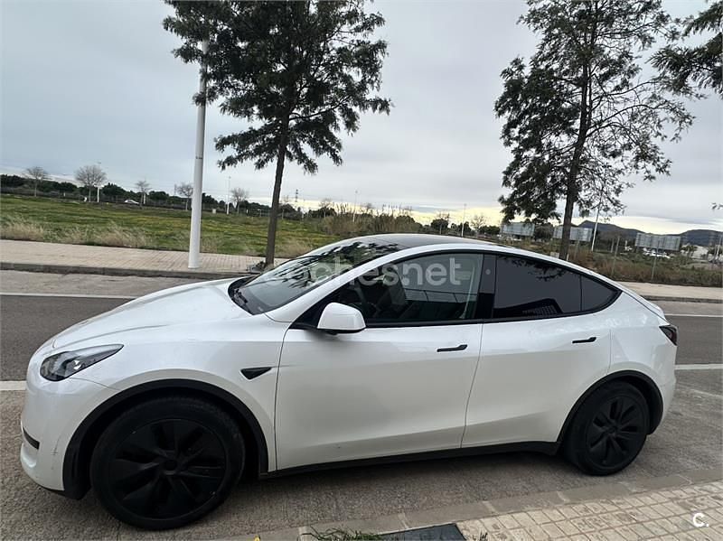 Usado Tesla Model Y RWD 250 kW (340 HP) 2024 Eléctrico SUV