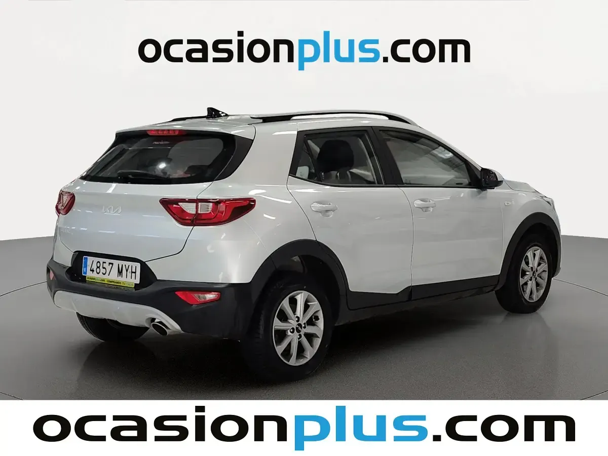 Usado Kia Stonic 79 CV (58 kW) 2025 Gris SUV