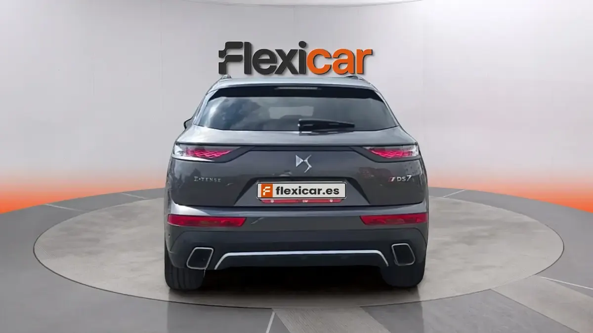 Usado DS Automobiles DS7 Crossback Performance Line Plus 226 CV (166 kW) 2021 Gris SUV