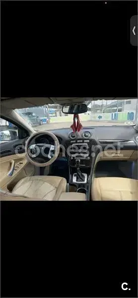 Usado Ford Mondeo Ghia 130 CV (95 kW) 2007 Negro Berlina