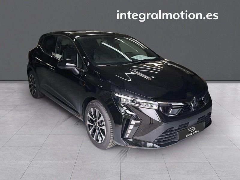 Usado Mitsubishi Colt 91 CV (66 kW) 2025 Negro Berlina