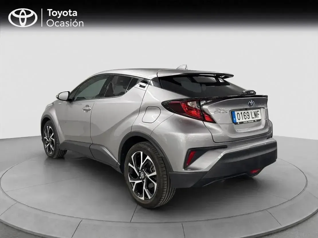 Usado Toyota C-HR Advance 122 CV (89 kW) 2021 Gris diamante SUV