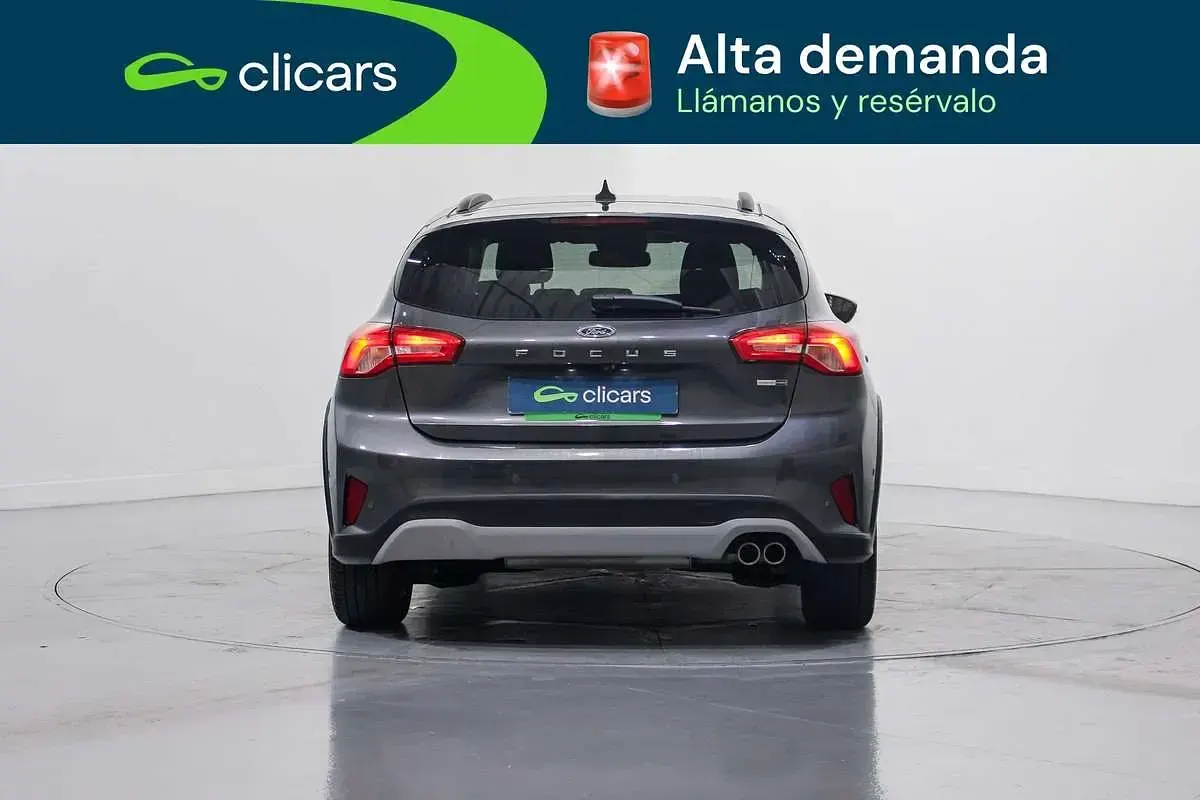 Usado Ford Focus Active 125 CV (91 kW) 2021 Negro Utilitario