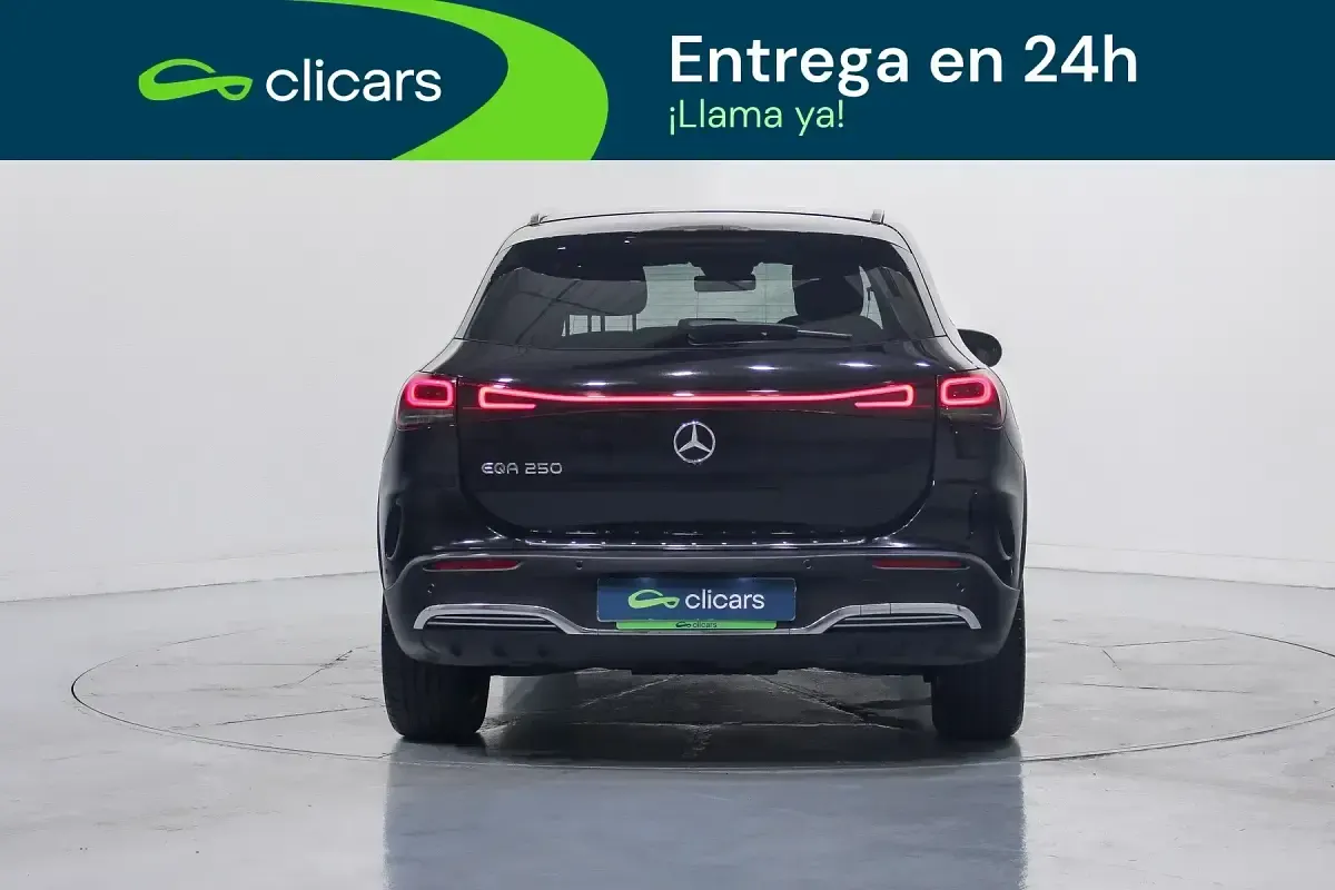 Usado Mercedes EQA250 139 kW (190 CV) 2023 Negro SUV