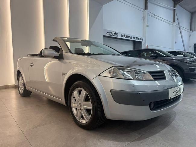 Usado Renault Mégane II Dynamique 130 CV (95 kW) 2006 Beige