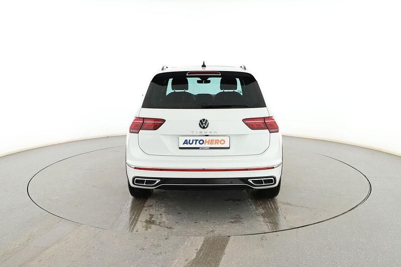 Usado VW Tiguan R-line 150 CV (110 kW) 2023 Blanco SUV