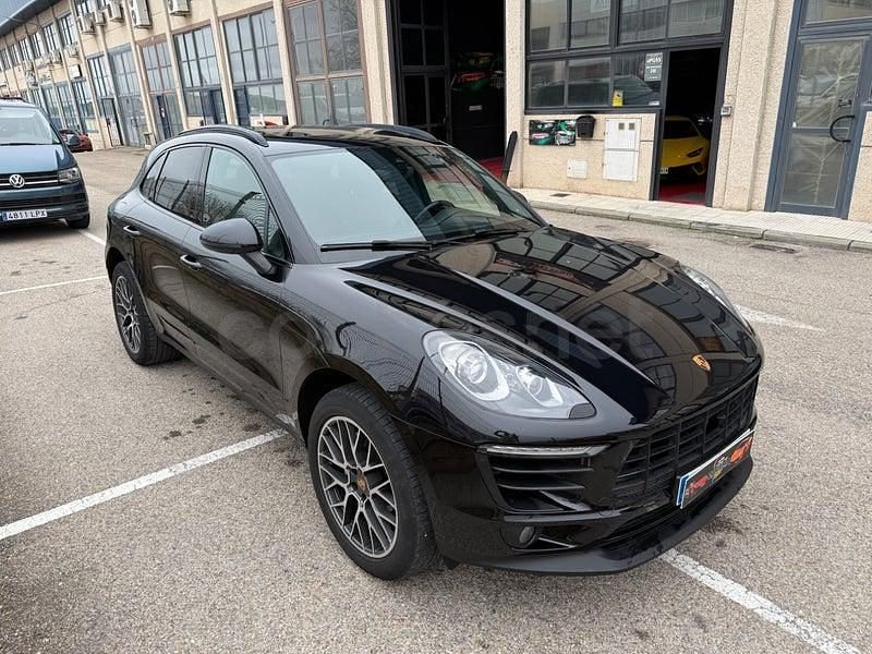 Käytetty Porsche Macan S 258 HP (189 kW) 2017 Musta Katumaasturi