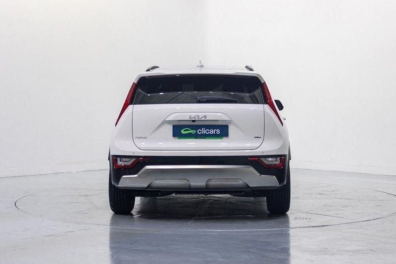Usado Kia Niro 141 CV (103 kW) 2023 Blanco SUV