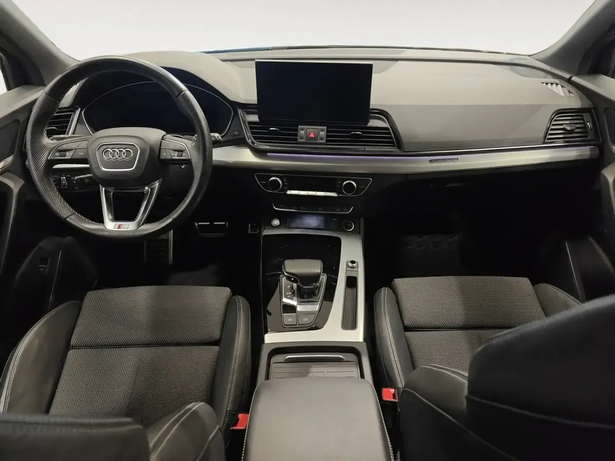 Usado Audi Q5 Sportback 204 CV (150 kW) 2025 Gris/plata SUV