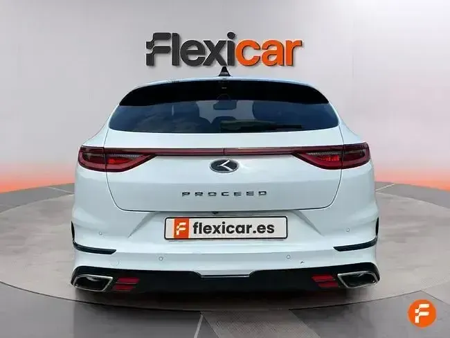Usado Kia ProCeed GT 204 CV (150 kW) 2019 Blanco Familiar