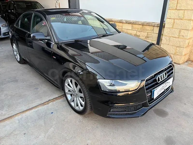 Usado Audi A4 S-Line 143 CV (105 kW) 2013 Negro Berlina