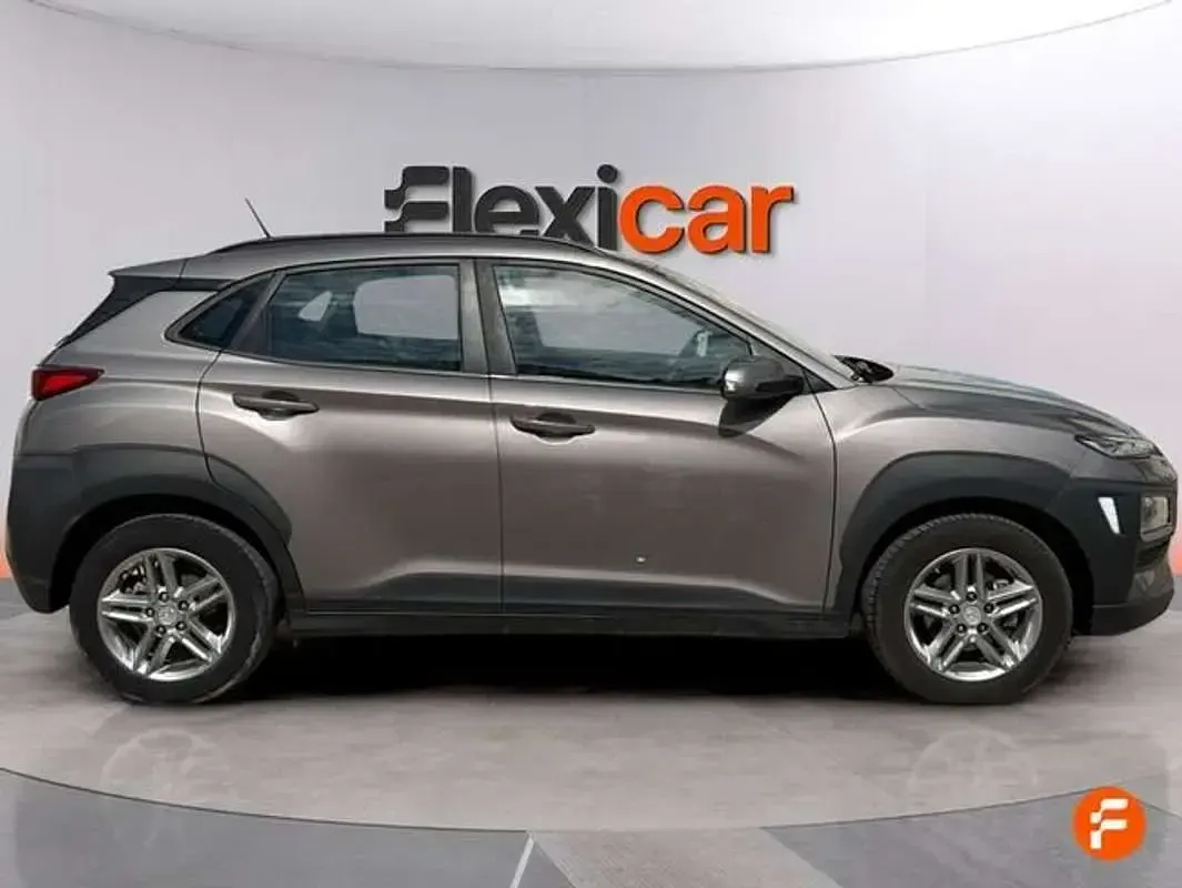 Usado Hyundai Kona 120 CV (88 kW) 2018 Gris SUV