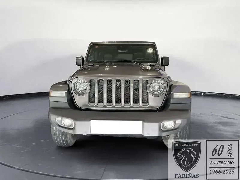 Usado Jeep Wrangler 381 CV (280 kW) 2021 Gris / plata SUV