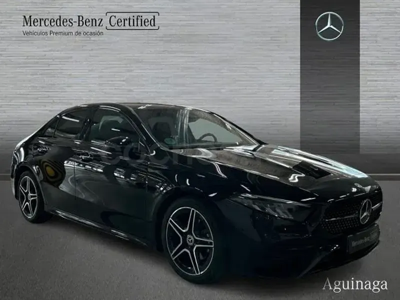 Usado Mercedes A200 150 CV (110 kW) 2024 Negro Berlina