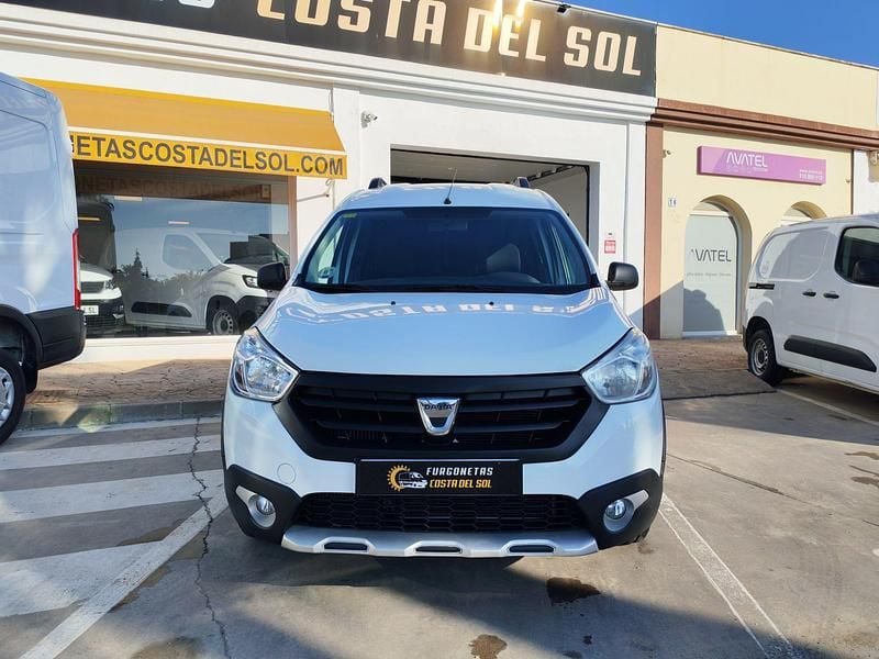 Usado Dacia Dokker 90 CV (66 kW) 2015 Blanco Monovolumen