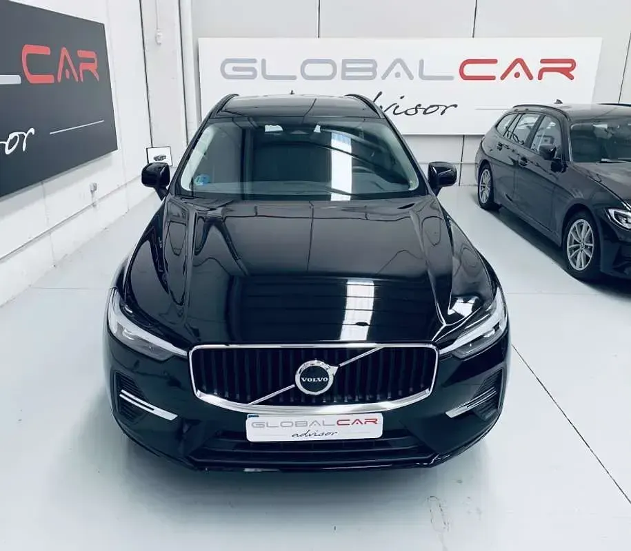 Usado Volvo XC60 Core 197 CV (144 kW) 2023 Negro SUV