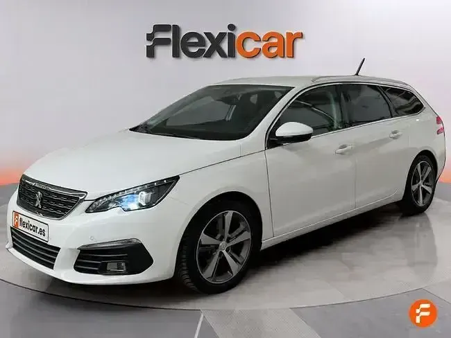 Usado Peugeot 308 SW Allure 130 CV (95 kW) 2018 Blanco Familiar