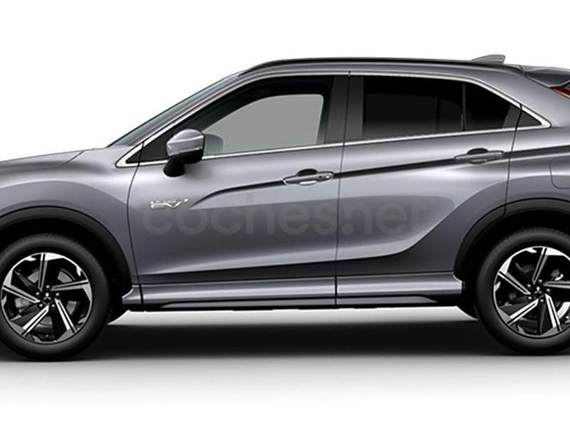 Usado Mitsubishi Eclipse Cross Edition 163 CV (119 kW) 2021 Gris / plata SUV