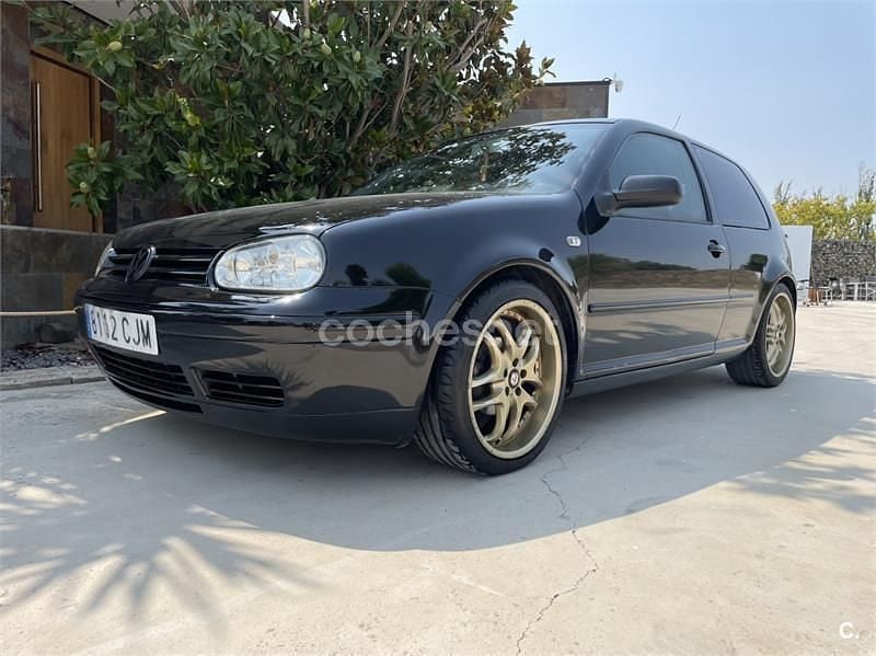 Usado VW Golf IV 105 CV (77 kW) 2003 Negro Berlina