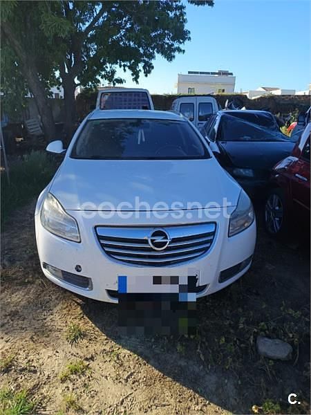 Usado Opel Insignia Edition 130 CV (95 kW) 2010 Blanco Familiar